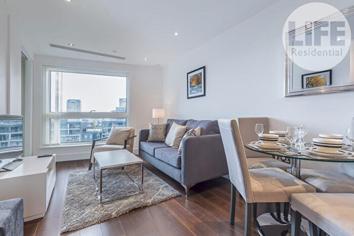 1 Bedroom Flat To Rent In Lincoln Plaza, Canary Wharf, E14