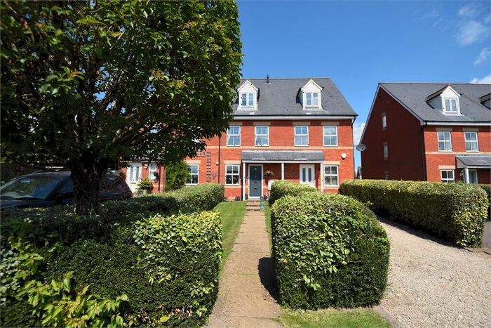 3 Bedroom Town House For Sale In Rose Terrace, Waddesdon, Buckinghamshire ., HP18