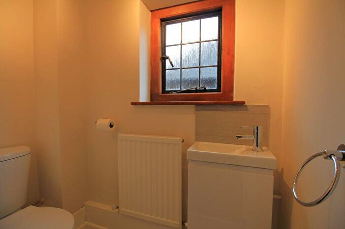 3 Bedroom End Of Terrace House To Rent In Parkland Mews, Stow On The Wold, Cheltenham, Gloucestershire, GL54