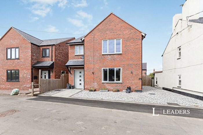 4 Bedroom Detached House To Rent In River Bank, Spalding, Lincolnshire, PE11