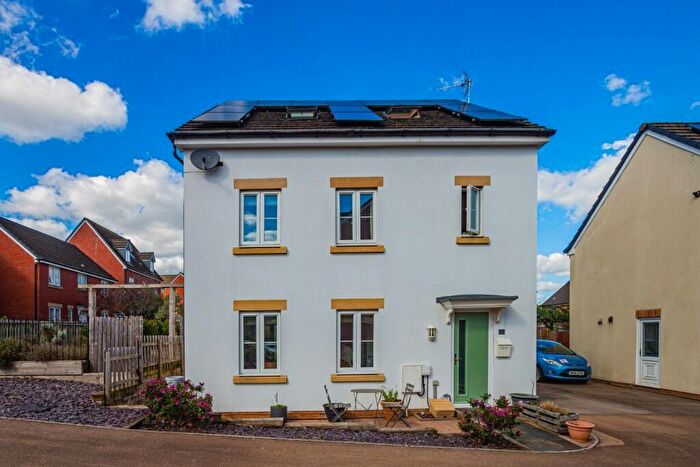 5 Bedroom Detached House For Sale In Drum Tower View, Caerphilly, CF83