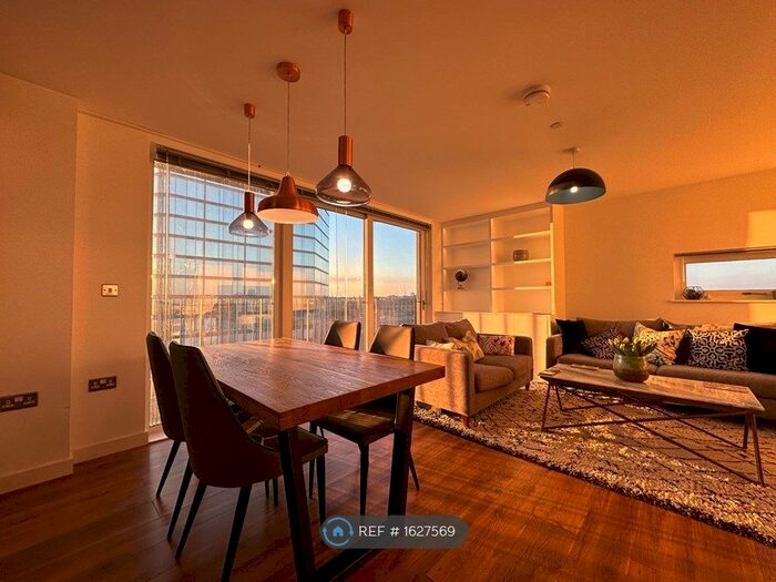 2 Bedroom Flat To Rent In City Road, London, EC1V