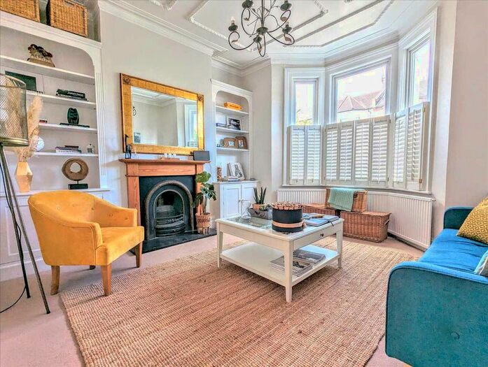 4 Bedroom End Of Terrace House To Rent In Blakemore Road, London, SW16