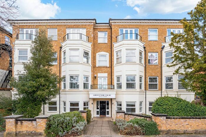 2 Bedroom Flat To Rent In Avenue Elmers, Grosvenor Court, KT6