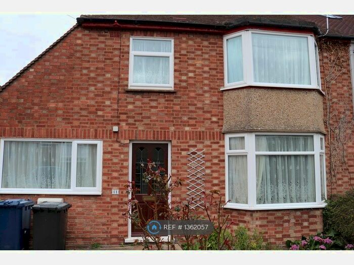 3 Bedroom Semi-Detached House To Rent In Lichfield Road, Cambridge, CB1