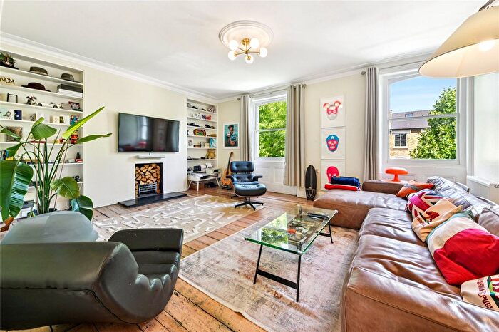 2 Bedroom Flat To Rent In Hammersmith Grove, London, W6