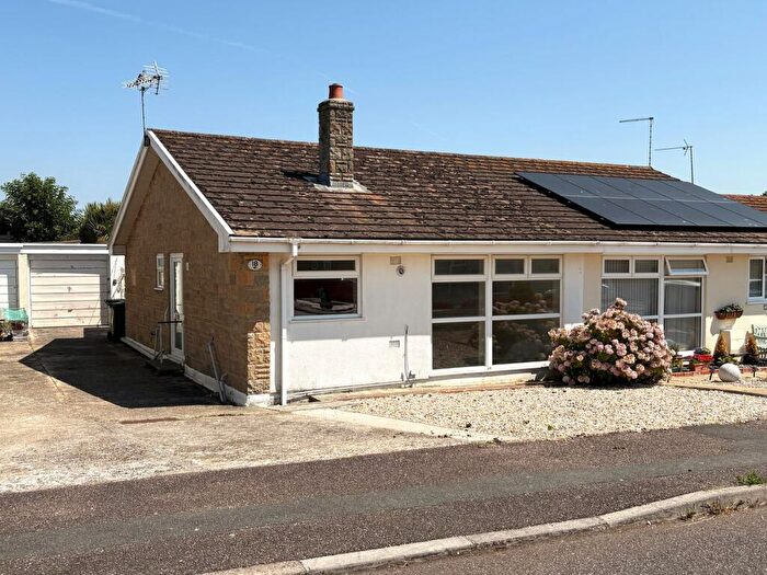 2 Bedroom Semi-Detached Bungalow For Sale In Scalwell Mead, Seaton, Devon, EX12