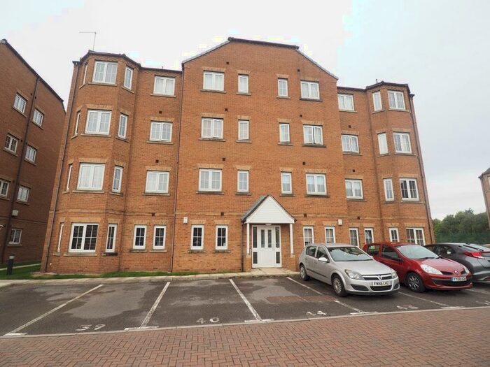 2 Bedroom Apartment To Rent In Chandlers Court, Victoria Dock, Hull, HU9