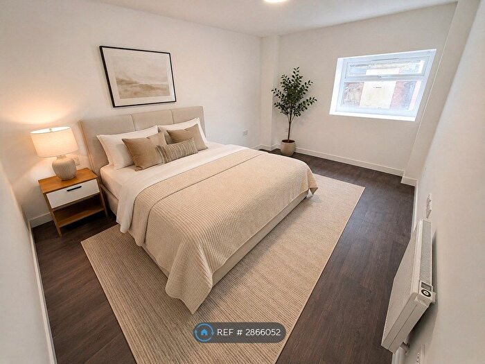 1 Bedroom Flat To Rent In Drake St, Rochdale, OL16
