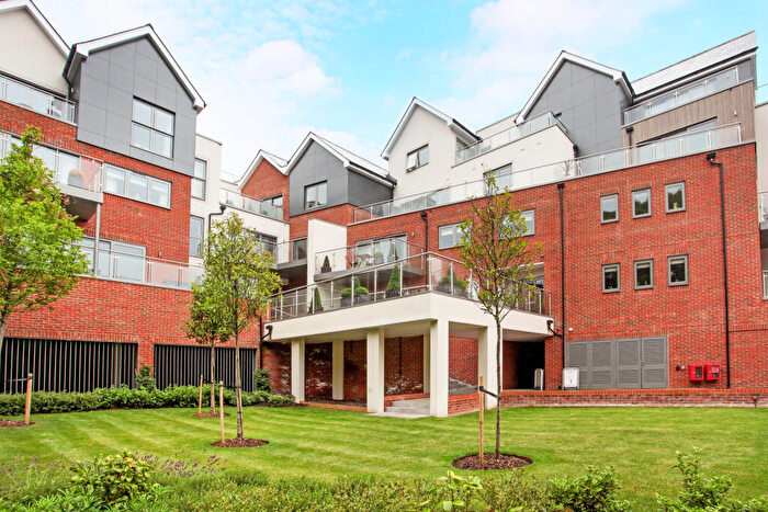 2 Bedroom Flat For Sale In Bridgewater Terrace, Windsor, SL4