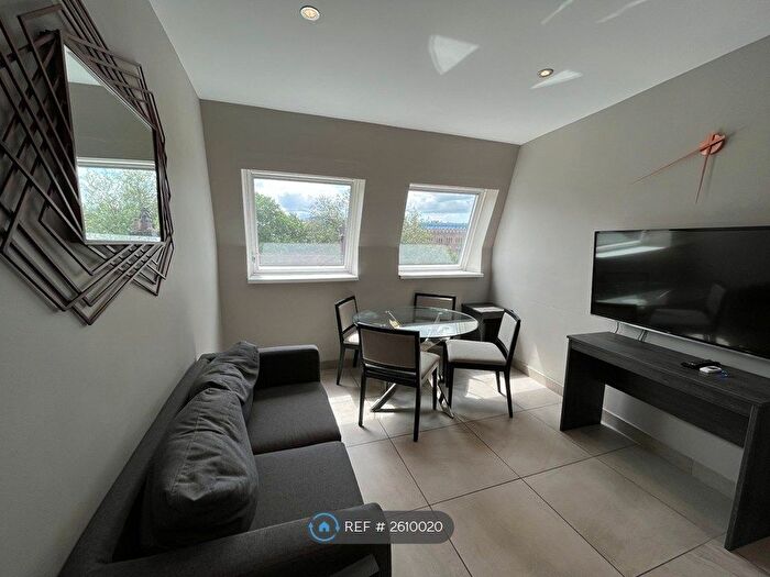 2 Bedroom Flat To Rent In Mansio Residence, Leeds, LS1