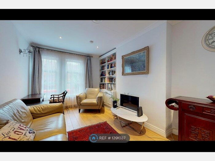 2 Bedroom Flat To Rent In The Vale, London, W3