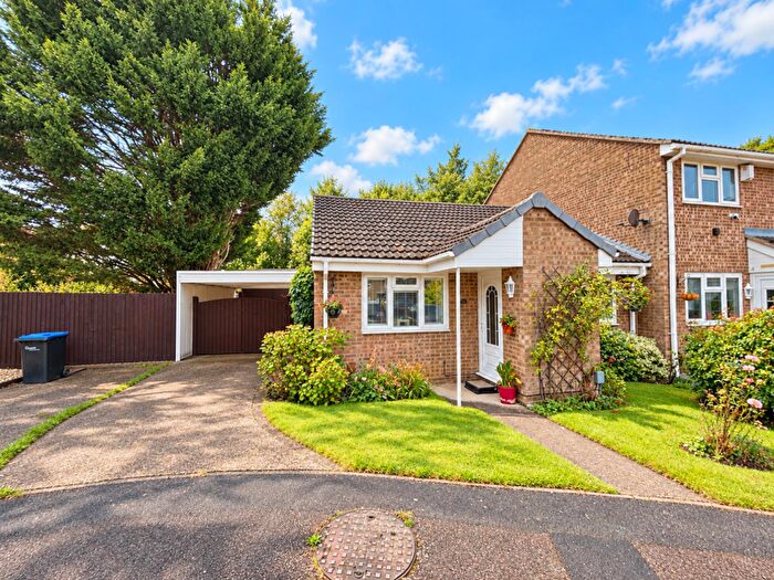 2 Bedroom Semi-Detached Bungalow For Sale In Manorfield Close, Little Billing, Northampton, NN3