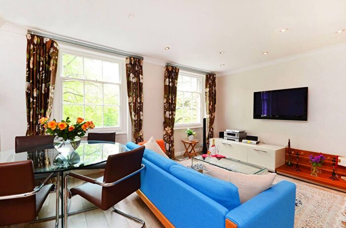 1 Bedroom Flat To Rent In Brompton Square, Knightsbridge, London, SW3