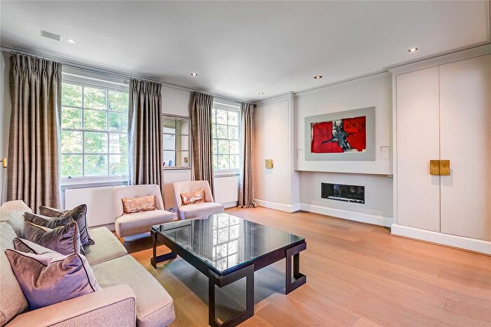 2 Bedroom Maisonette To Rent In Brompton Square, London, SW3