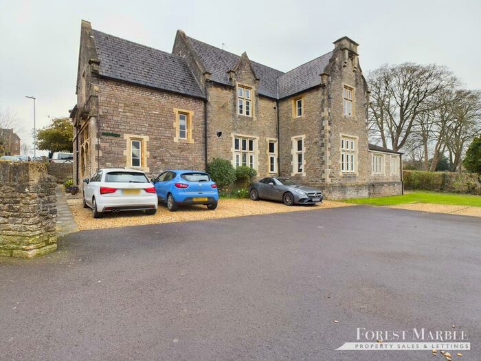 1 Bedroom Flat To Rent In Park Road, Frome, BA11