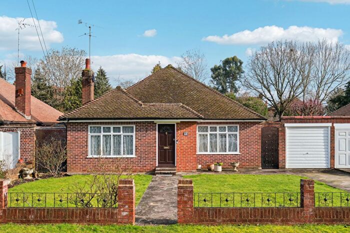 2 Bedroom Bungalow For Sale In Oakhill Avenue, Pinner, HA5