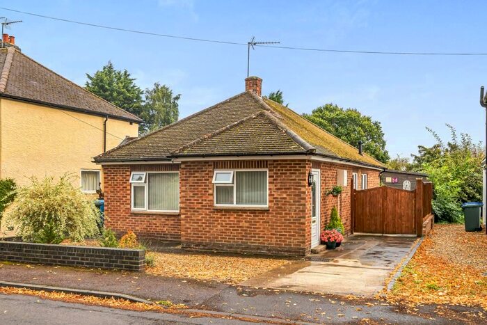 2 Bedroom Detached Bungalow For Sale In Twyford, Oxfordshire, OX17