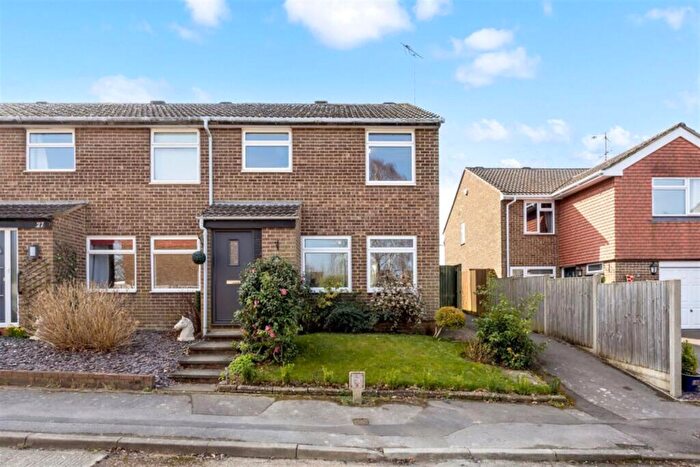 3 Bedroom End Of Terrace House To Rent In Wheatsheaf Close, Horsham, RH12