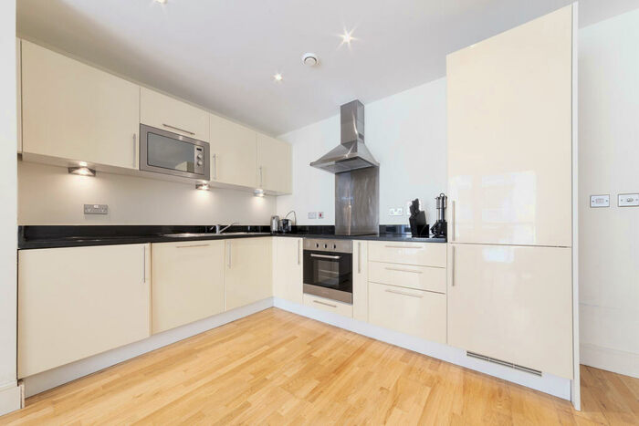 2 Bedroom Apartment To Rent In Denison House, Lanterns Way, London, E14