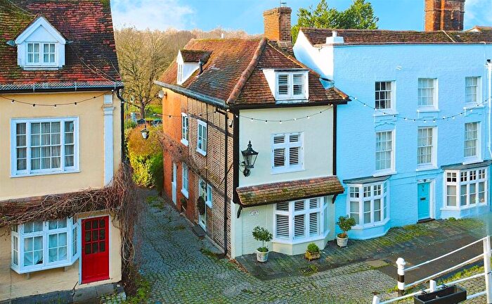 3 Bedroom End Of Terrace House For Sale In High Street, Old Town, Hemel Hempstead, HP1