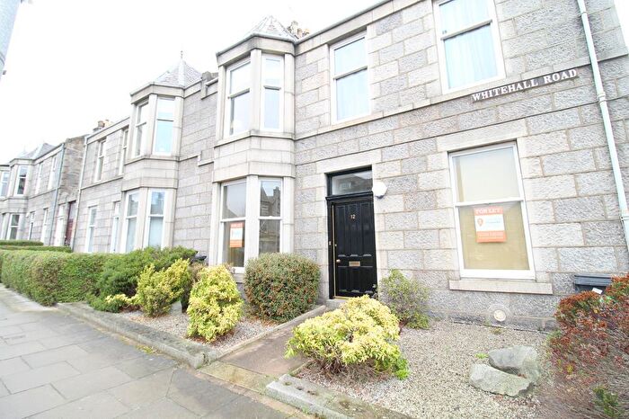 2 Bedroom Flat To Rent In Whitehall Road, Aberdeen, AB25