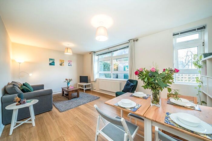 2 Bedroom Flat For Sale In Cubitt Terrace, Clapham, SW4