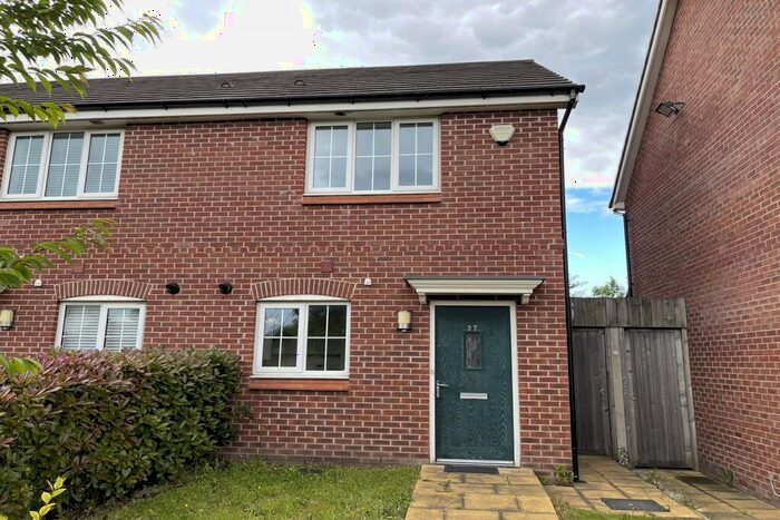 2 Bedroom End Of Terrace House To Rent In Nile Street, Rock Bank, Rochdale, OL16