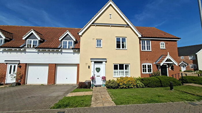 3 Bedroom Terraced House For Sale In Holly Way, Saxmundham, IP17