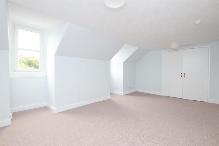 2 Bedroom Flat To Rent In Newbridge Hill, Bath, BA1