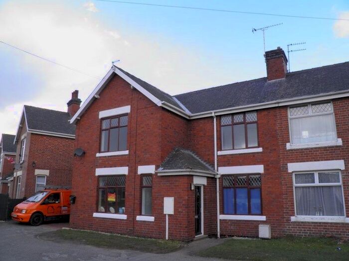 2 Bedroom Flat To Rent In Forest Road, Ollerton, Newark, NG22