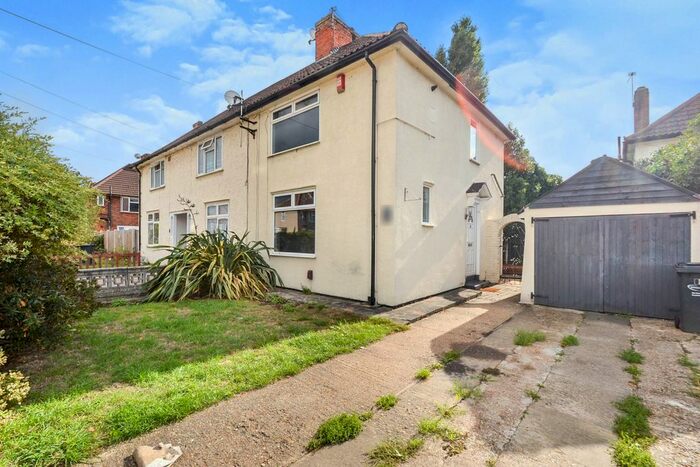 2 Bedroom End Of Terrace House To Rent In Kirklees Road, Dagenham, Essex, RM8