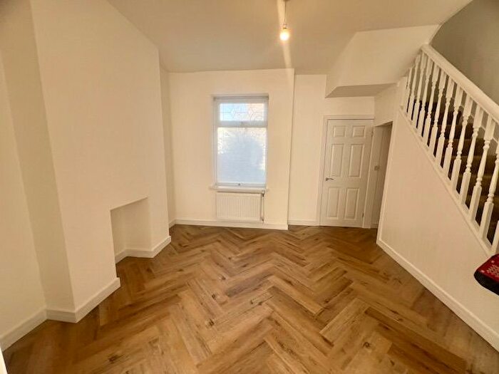 2 Bedroom Property To Rent In Daisy Street, Canton, Cardiff, CF5