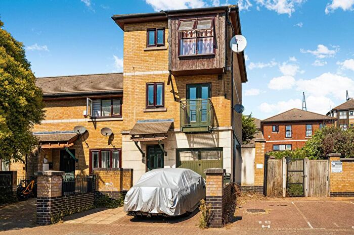 3 Bedroom Terraced House For Sale In Badminton Mews, London, E16
