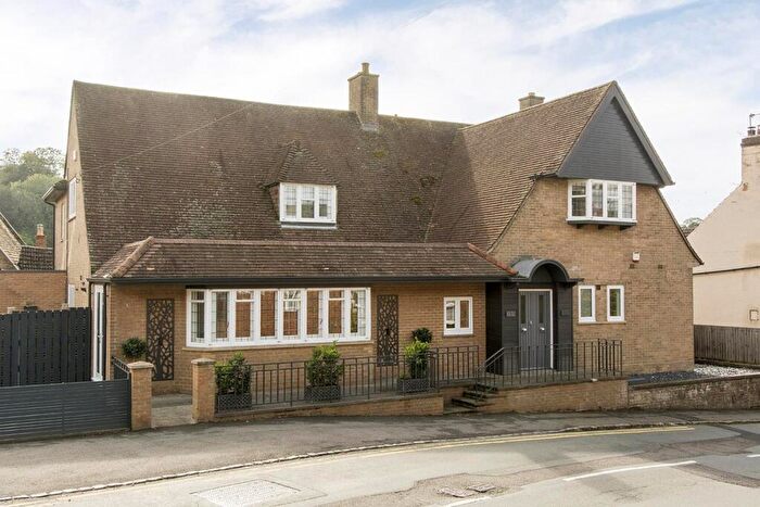 2 Bedroom Apartment For Sale In Church Street, Cottingham, LE16