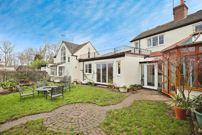 3 Bedroom Semi Detached House For Sale In Leamington Road, Princethorpe, Rugby, CV23