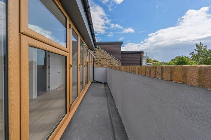4 Bedroom Detached House To Rent In Horace Road, Forest Gate, Forest Gate, London, E7