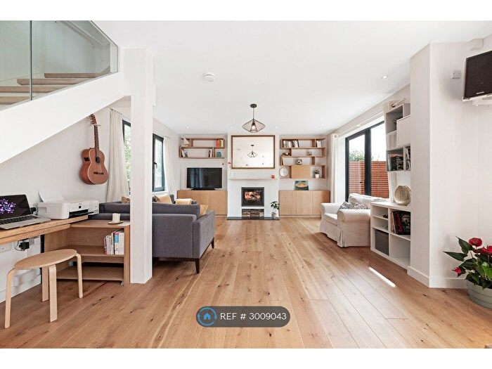 4 Bedroom Semi-Detached House To Rent In Lowther Hill, London, SE23