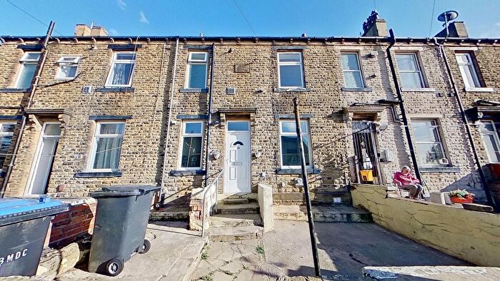 2 Bedroom Terraced House To Rent In Loris Street, Bradford, BD4
