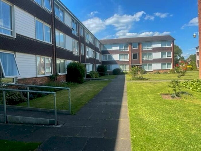 2 Bedroom Flat To Rent In West Court, Goldington Green, MK41