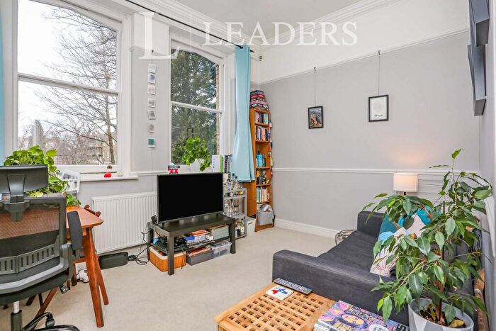 1 Bedroom Flat To Rent In Park House, - Crystal Palace Park Roa, London, SE26