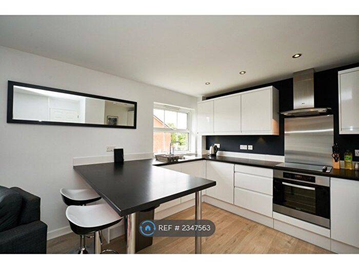 1 Bedroom Maisonette To Rent In Kesteven Way, Wokingham, RG41
