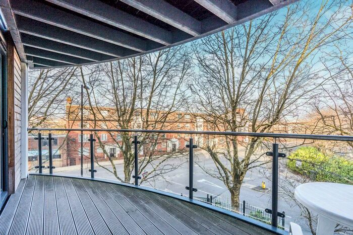 2 Bedroom Apartment To Rent In Endeavour Court, Ocean Village, Southampton, SO14