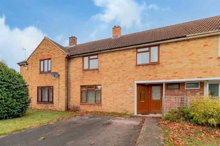 4 Bedroom Terraced House For Sale In Huntsmoor Road Tadley, RG26