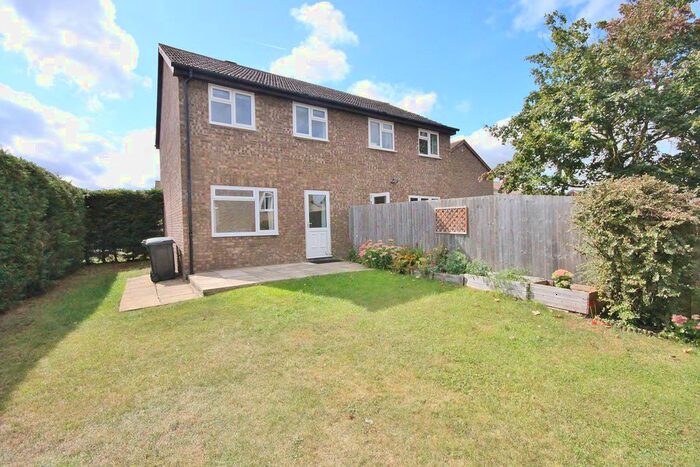 3 Bedroom Semi-Detached House To Rent In Brunel Crescent, Grove, Wantage, OX12