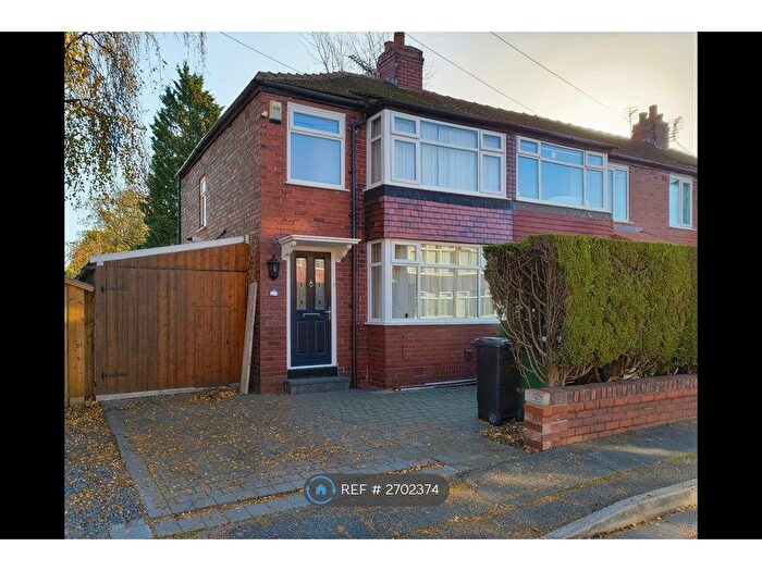 2 Bedroom End Terrace House To Rent In Deane Avenue, Cheadle, SK8