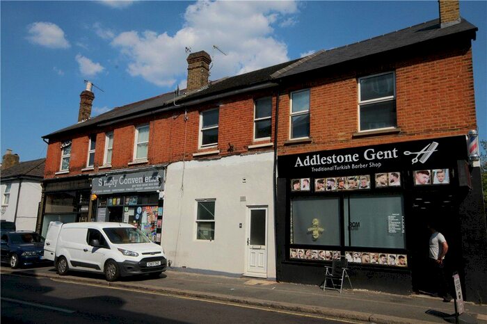 3 Bedroom Flat To Rent In High Street, Addlestone, Surrey, KT15