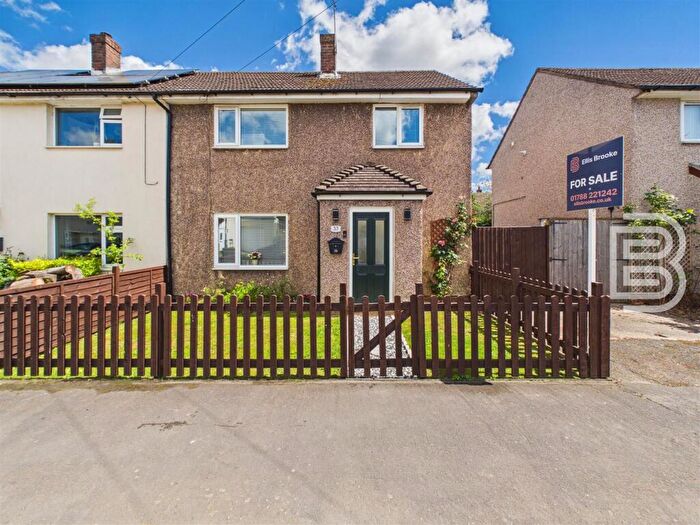 3 Bedroom Semi-Detached House For Sale In The Ryelands, Lawford Heath, Rugby, CV23