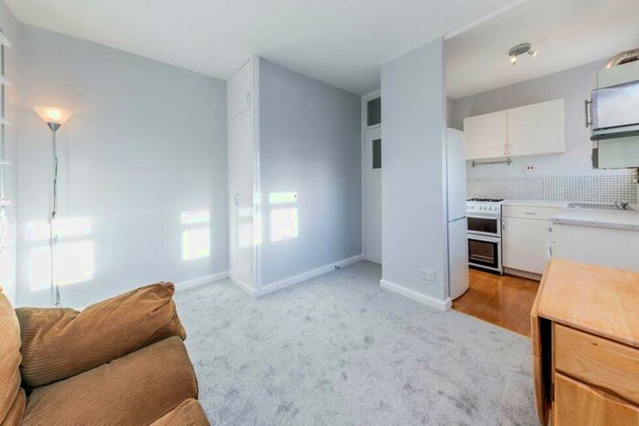 1 Bedroom Flat To Rent In Highbury Grange, Highbury, N5