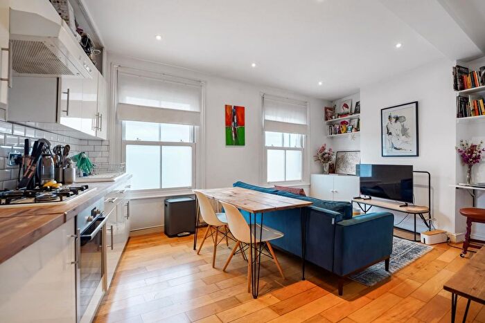 1 Bedroom Flat For Sale In Norwood High Street, West Norwood, London, SE27